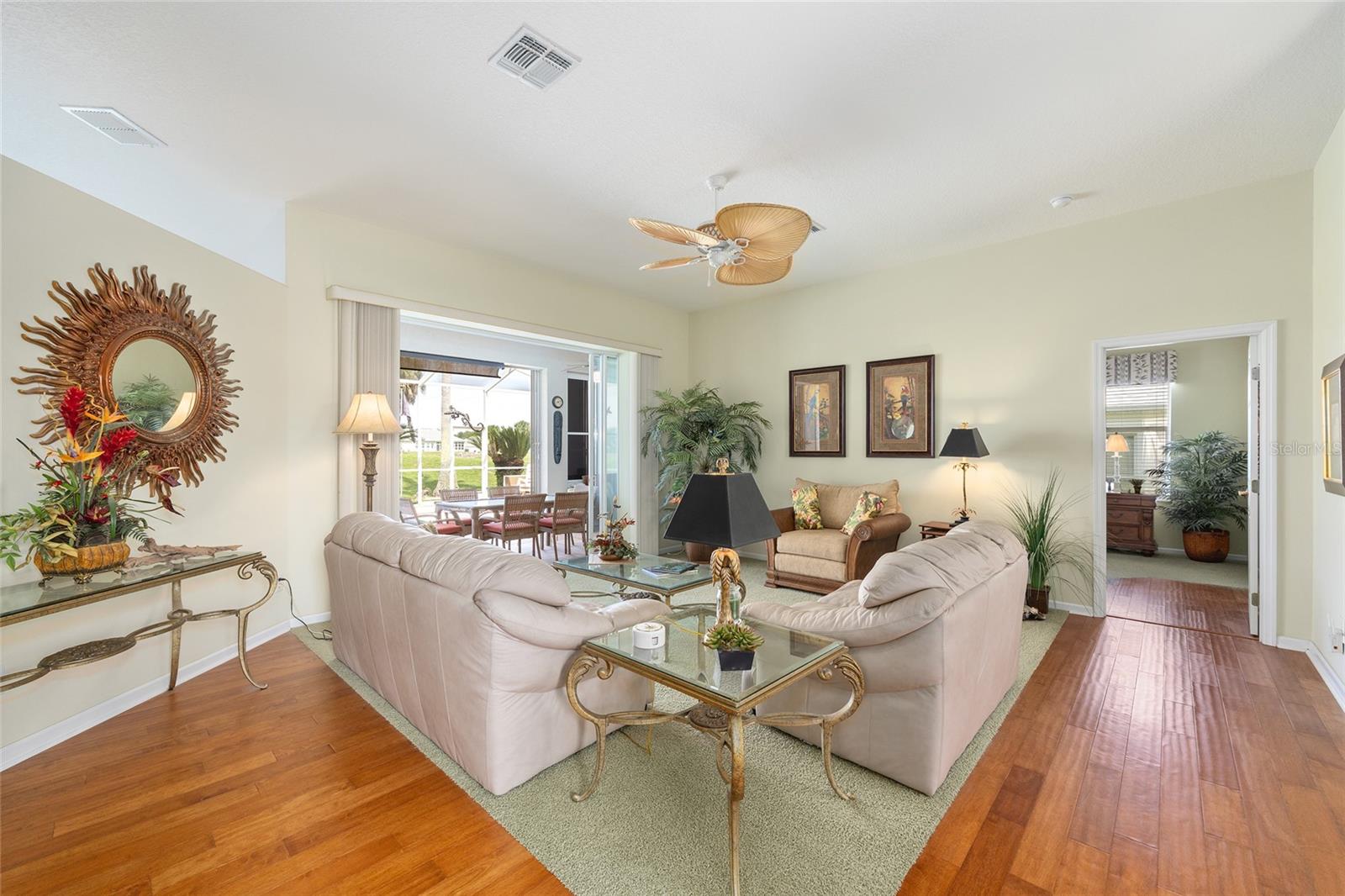 OCALA PALMS - Residential