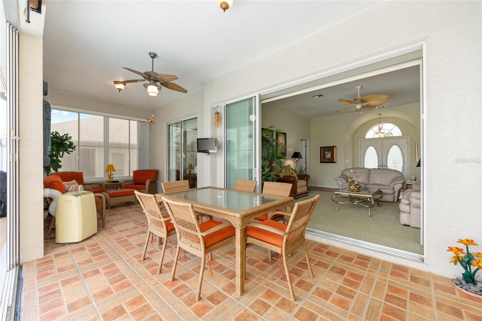 OCALA PALMS - Residential
