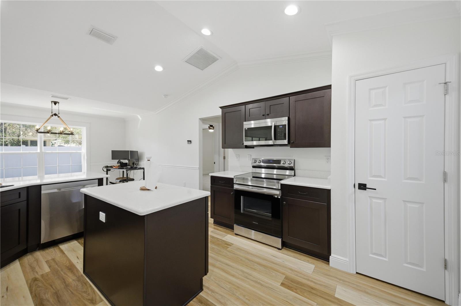 OAK RIDGE ESTATE - Residential