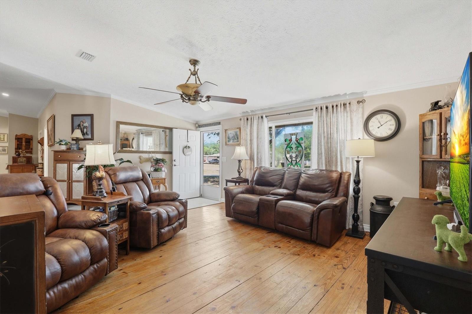 DOVE RUN - Residential