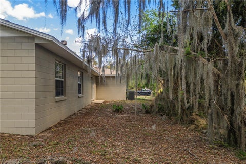 Tiny photo for 109 N Faulkner Avenue, Leesburg, FL 34748 (MLS # O6454034)