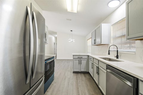 Tiny photo for 109 N Faulkner Avenue, Leesburg, FL 34748 (MLS # O6454034)