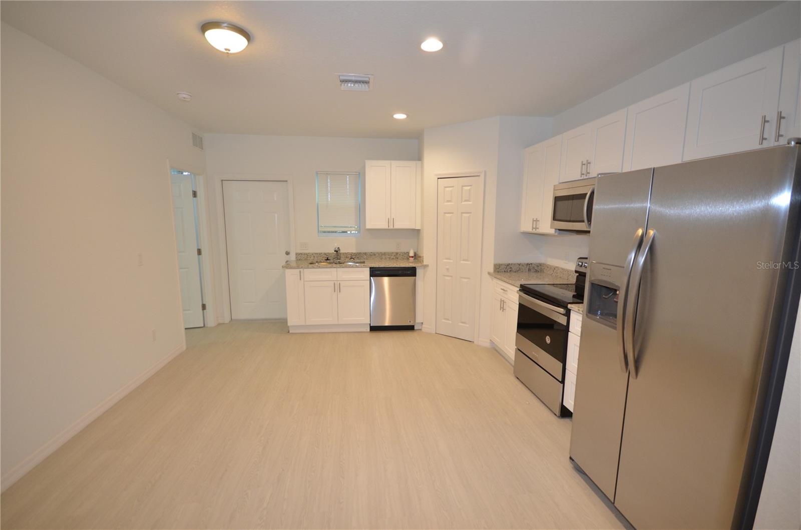 SCHOOL VIEW HOMES - Residential Lease