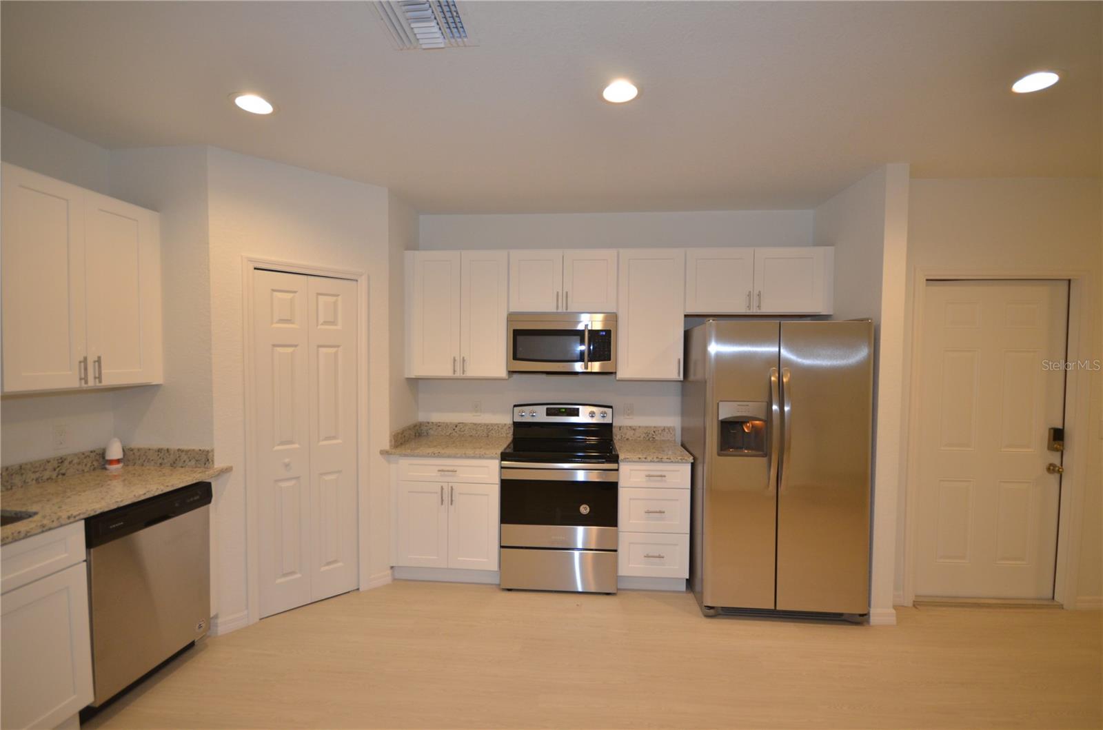 SCHOOL VIEW HOMES - Residential Lease