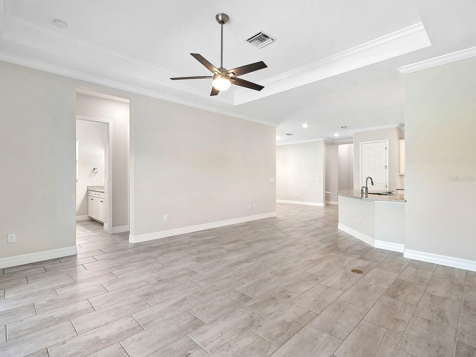 ARBOR GRANDE - Residential