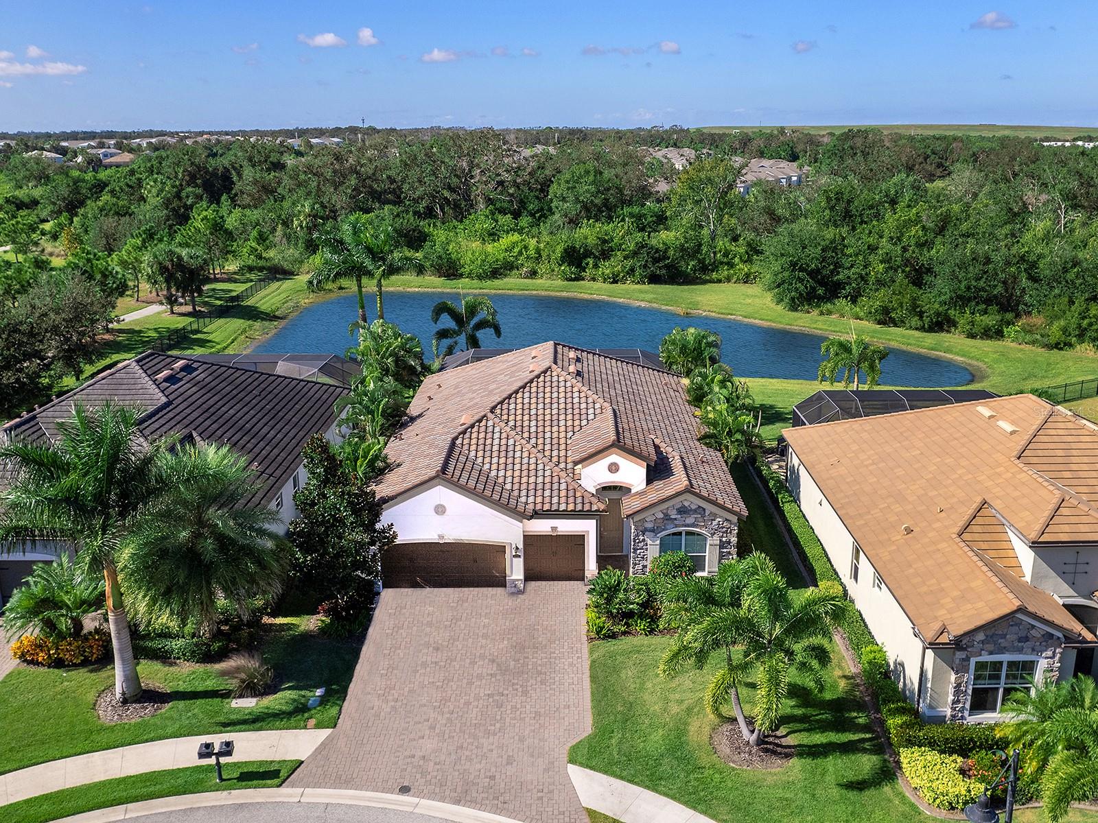 ARBOR GRANDE - Residential