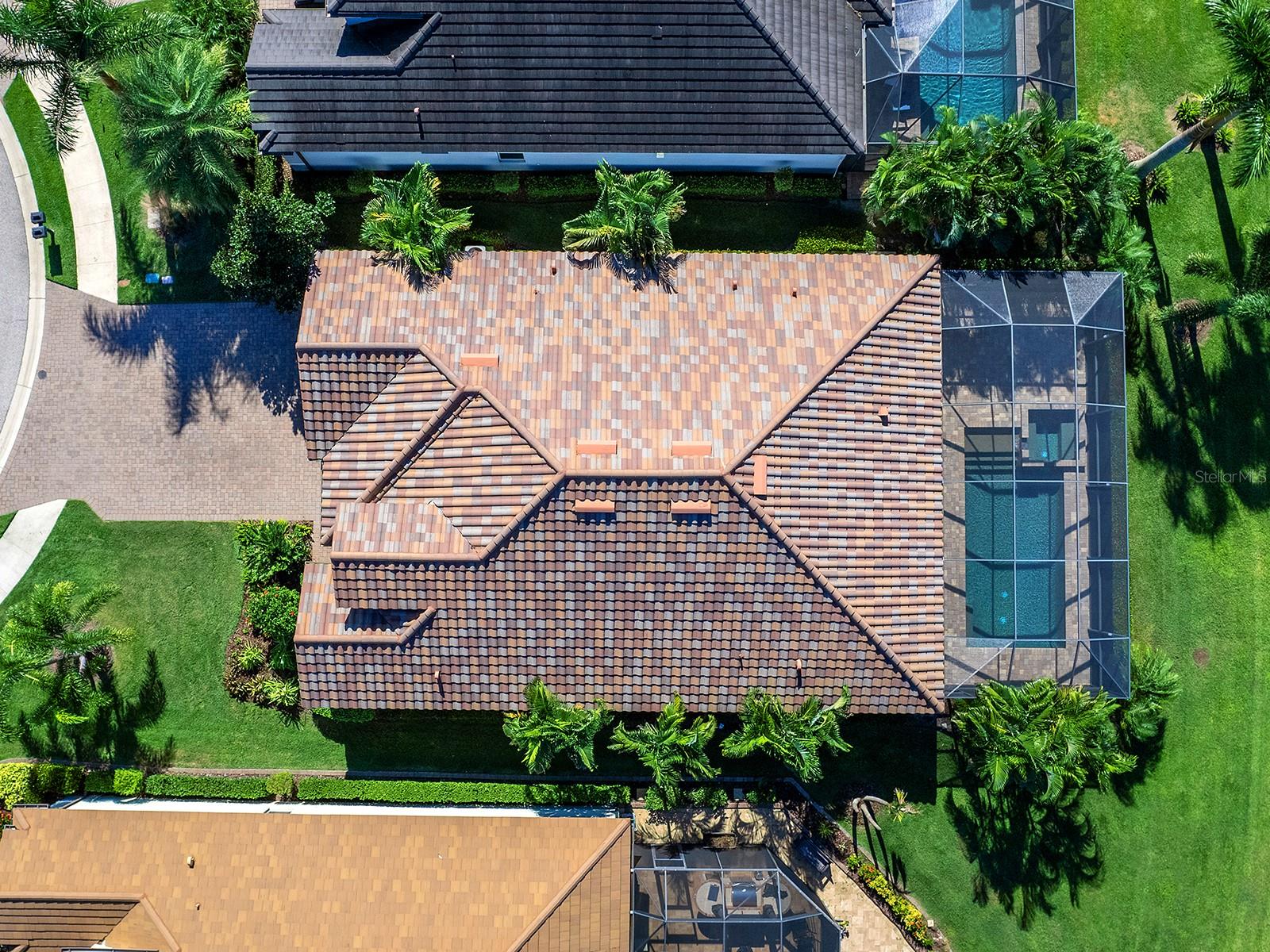 ARBOR GRANDE - Residential