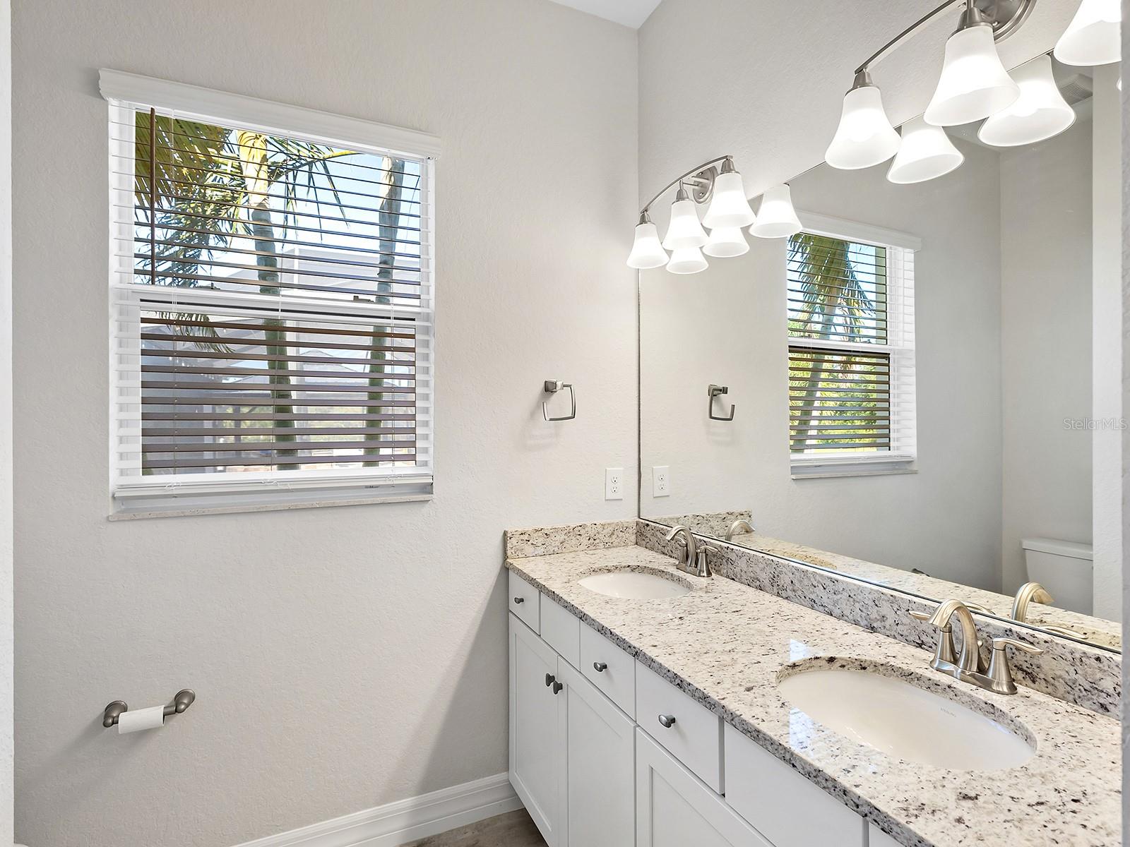 ARBOR GRANDE - Residential