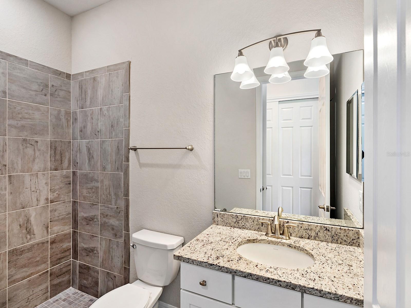 ARBOR GRANDE - Residential