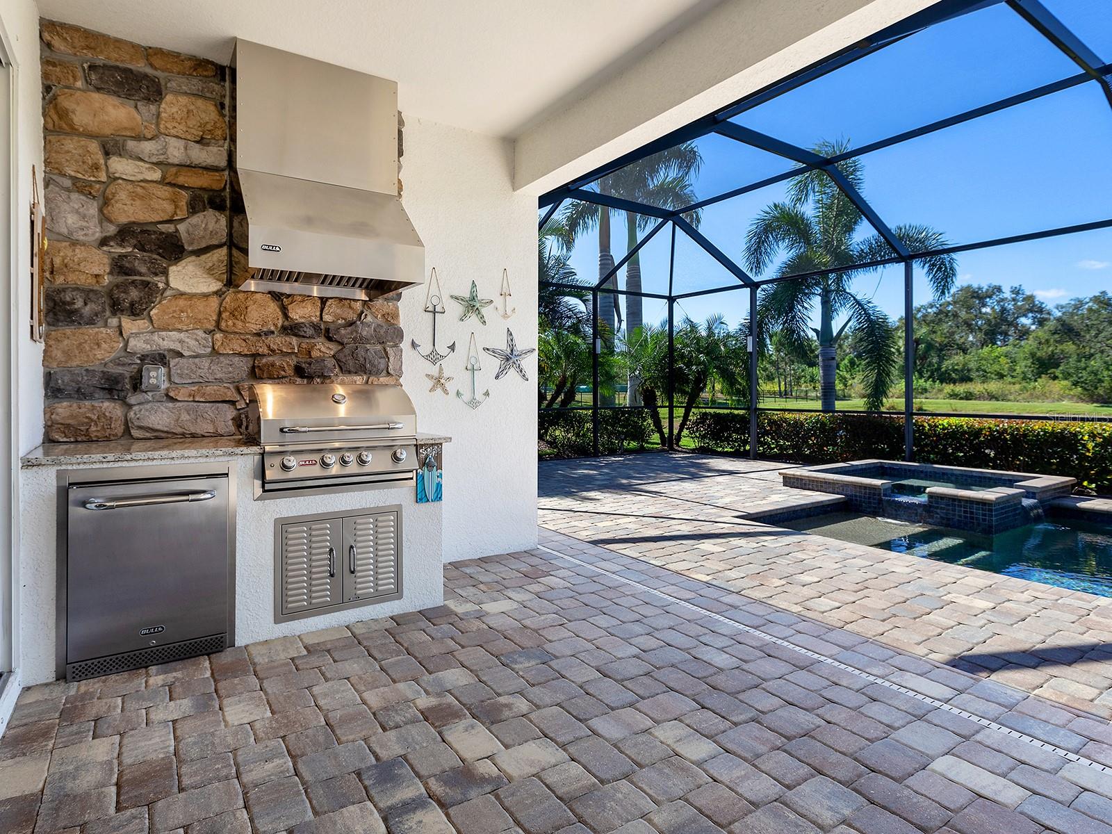 ARBOR GRANDE - Residential