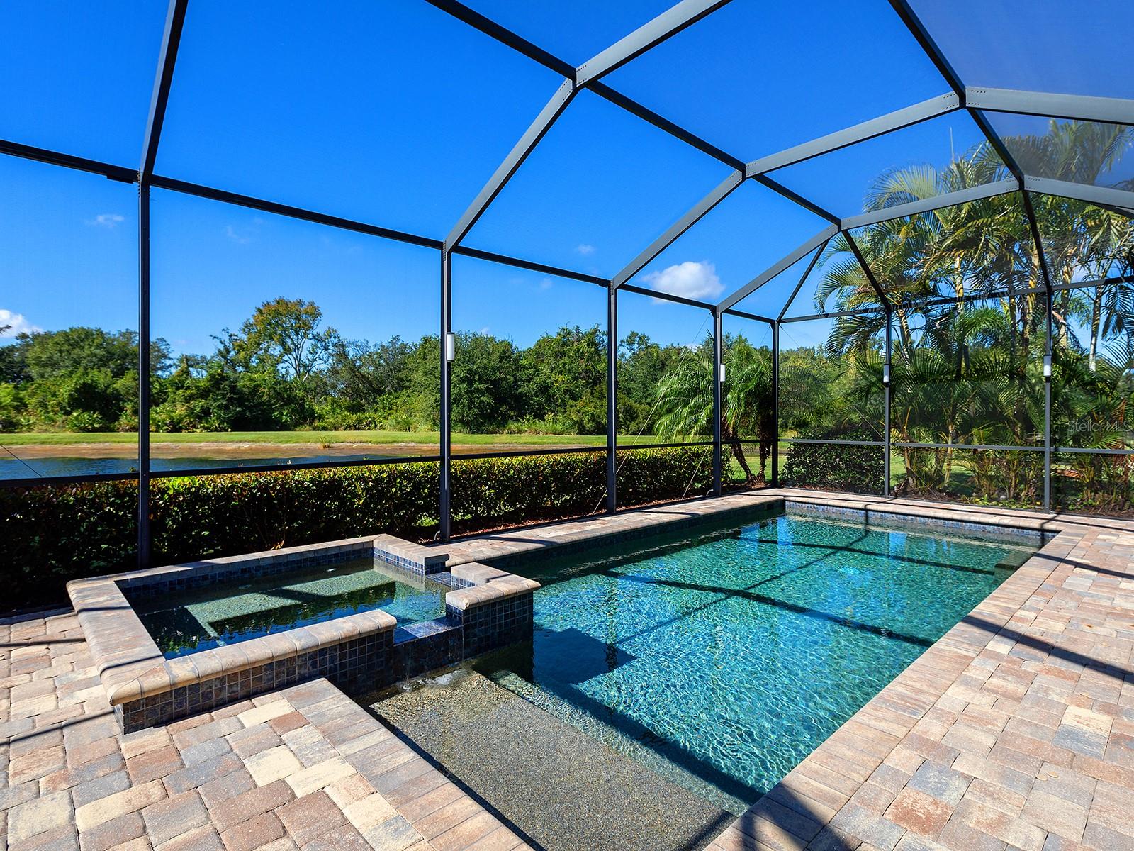 ARBOR GRANDE - Residential