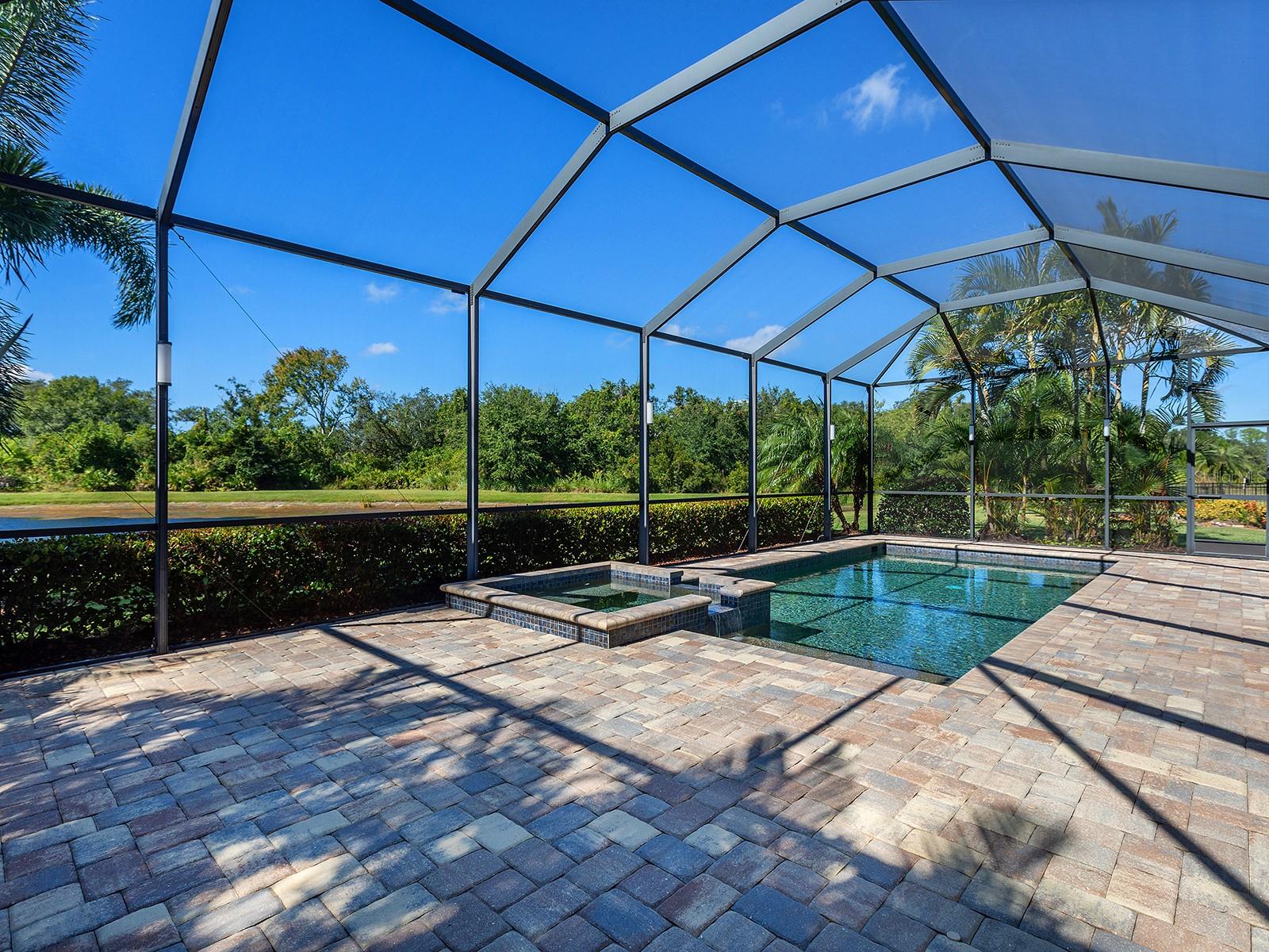 ARBOR GRANDE - Residential