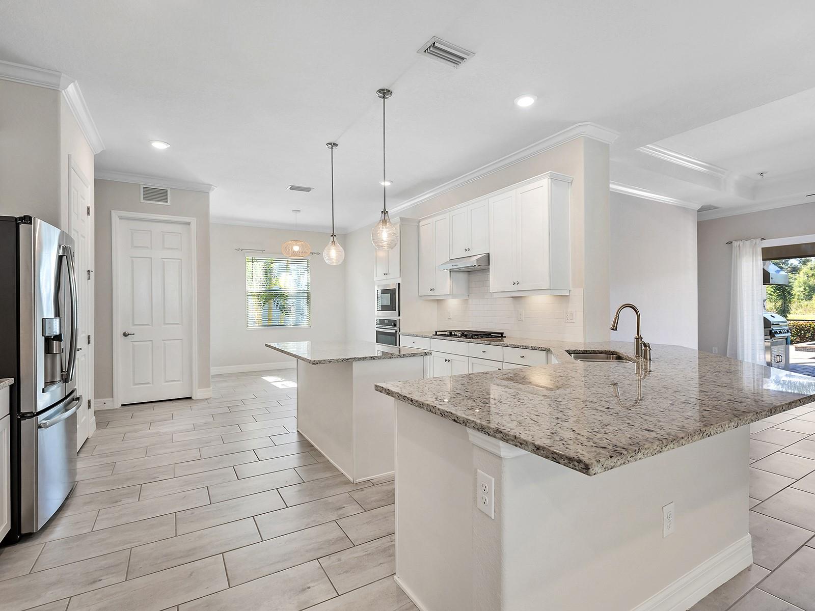 ARBOR GRANDE - Residential