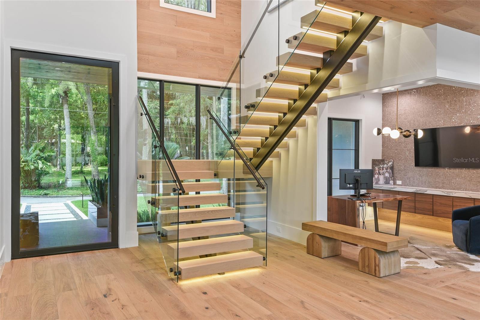 33 EASTWIND LANE