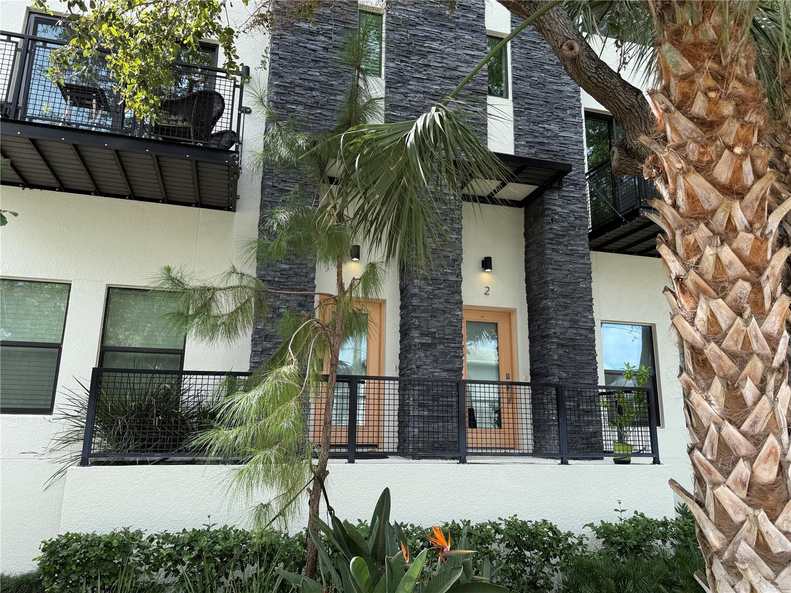 SOUTH WESTSHORE TWNHMS - Residential Lease