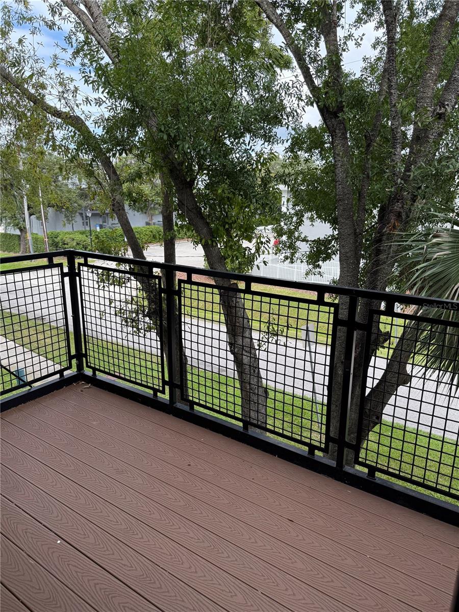 SOUTH WESTSHORE TWNHMS - Residential Lease