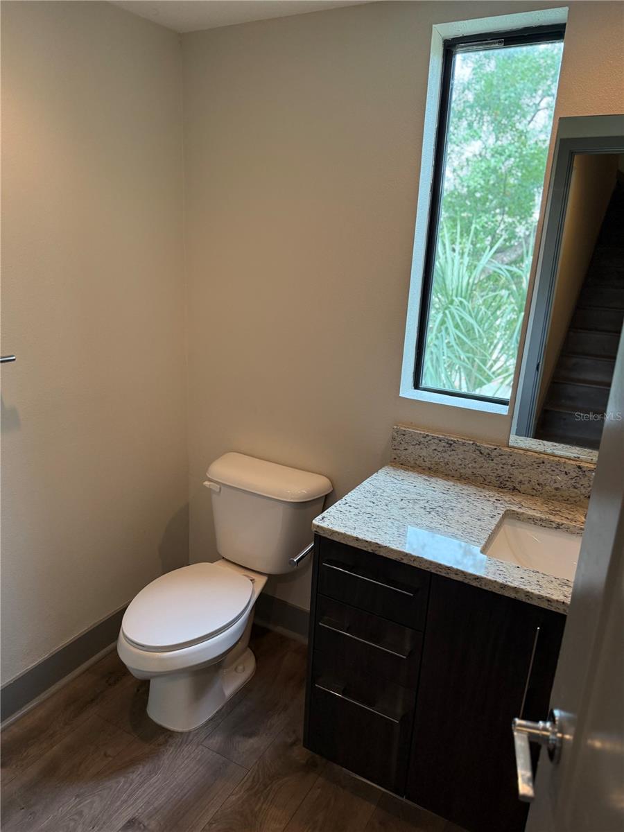SOUTH WESTSHORE TWNHMS - Residential Lease
