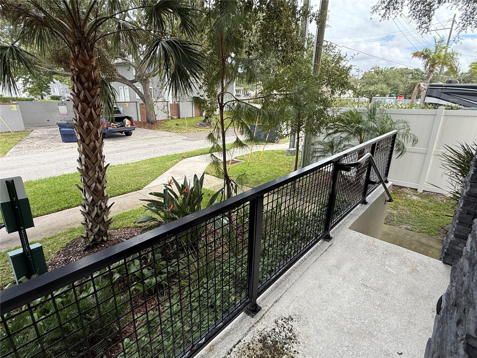 SOUTH WESTSHORE TWNHMS - Residential Lease
