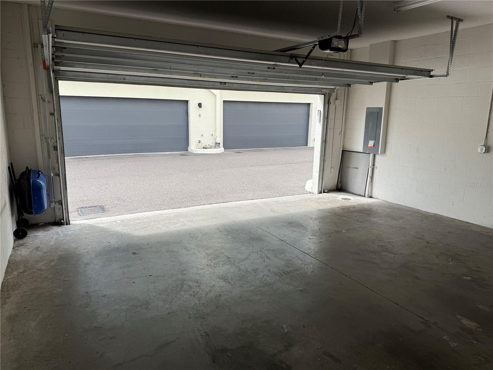 SOUTH WESTSHORE TWNHMS - Residential Lease