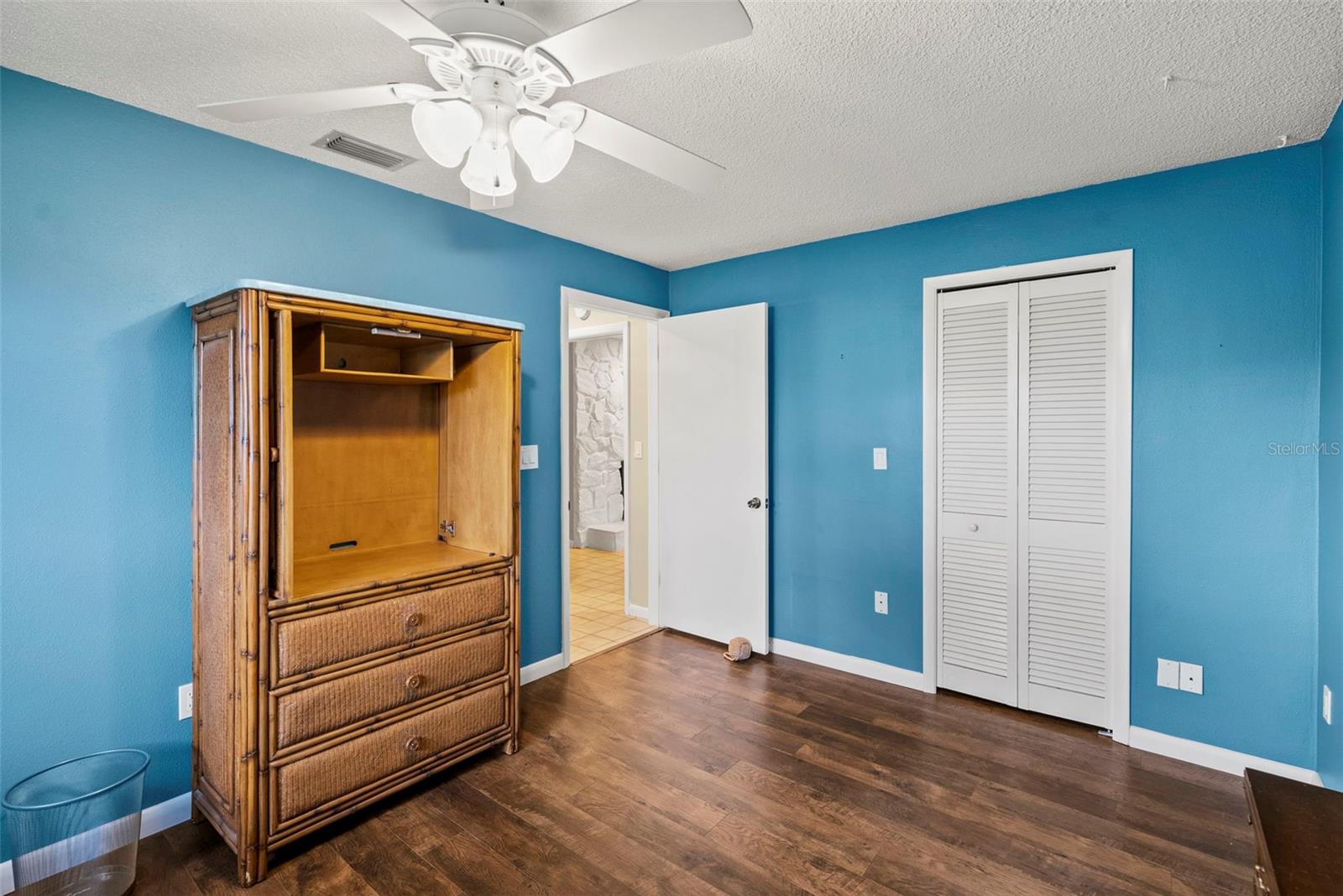 FAIRWAY ESTATES - Residential