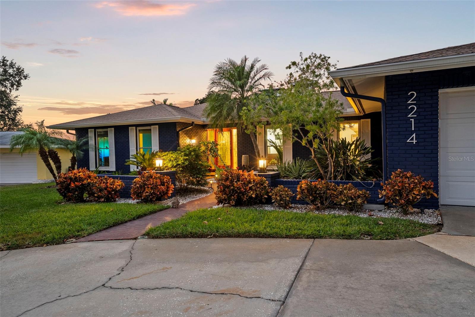 FAIRWAY ESTATES - Residential