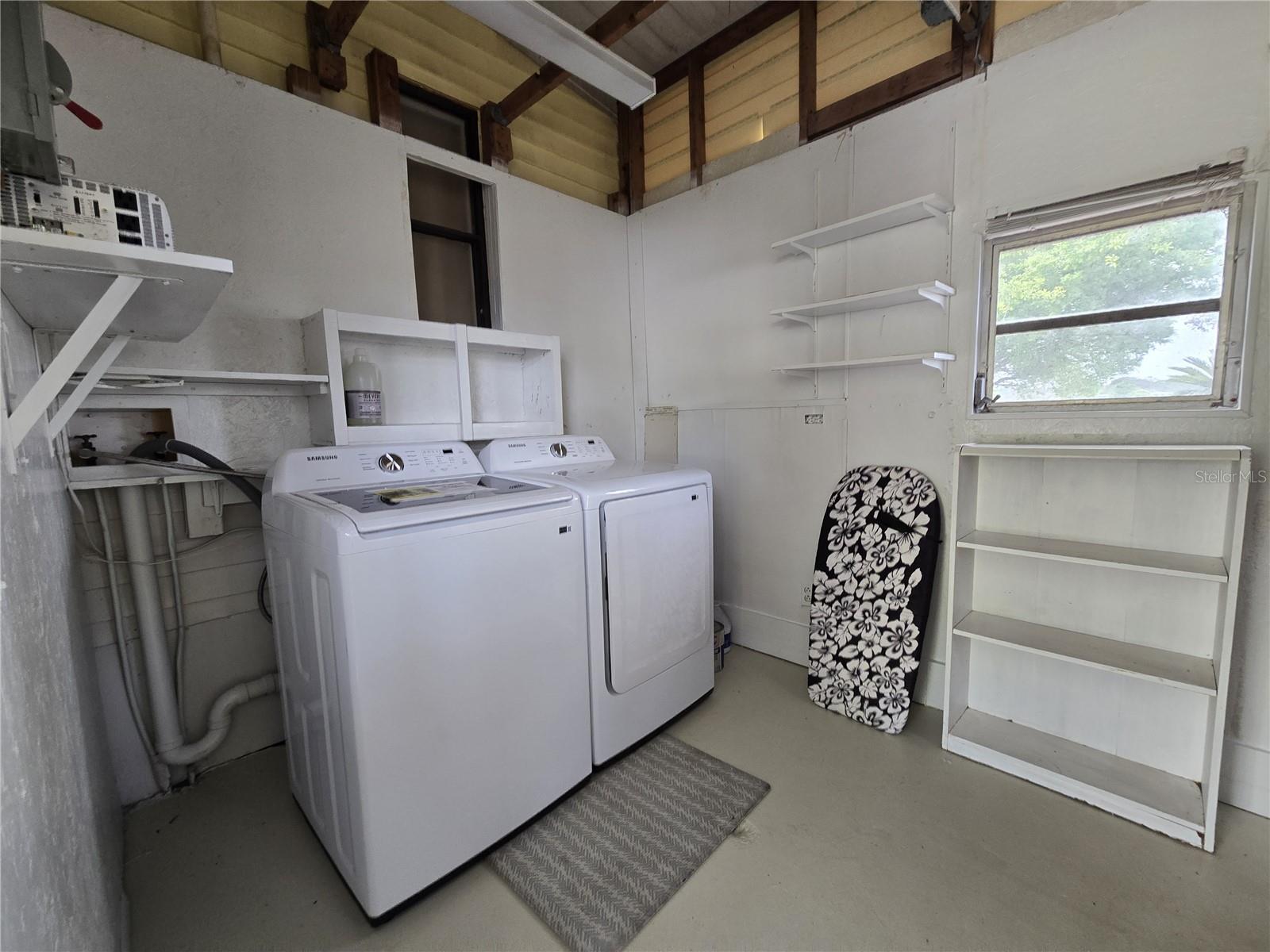 BANBURY VILLAGE CONDO - Residential