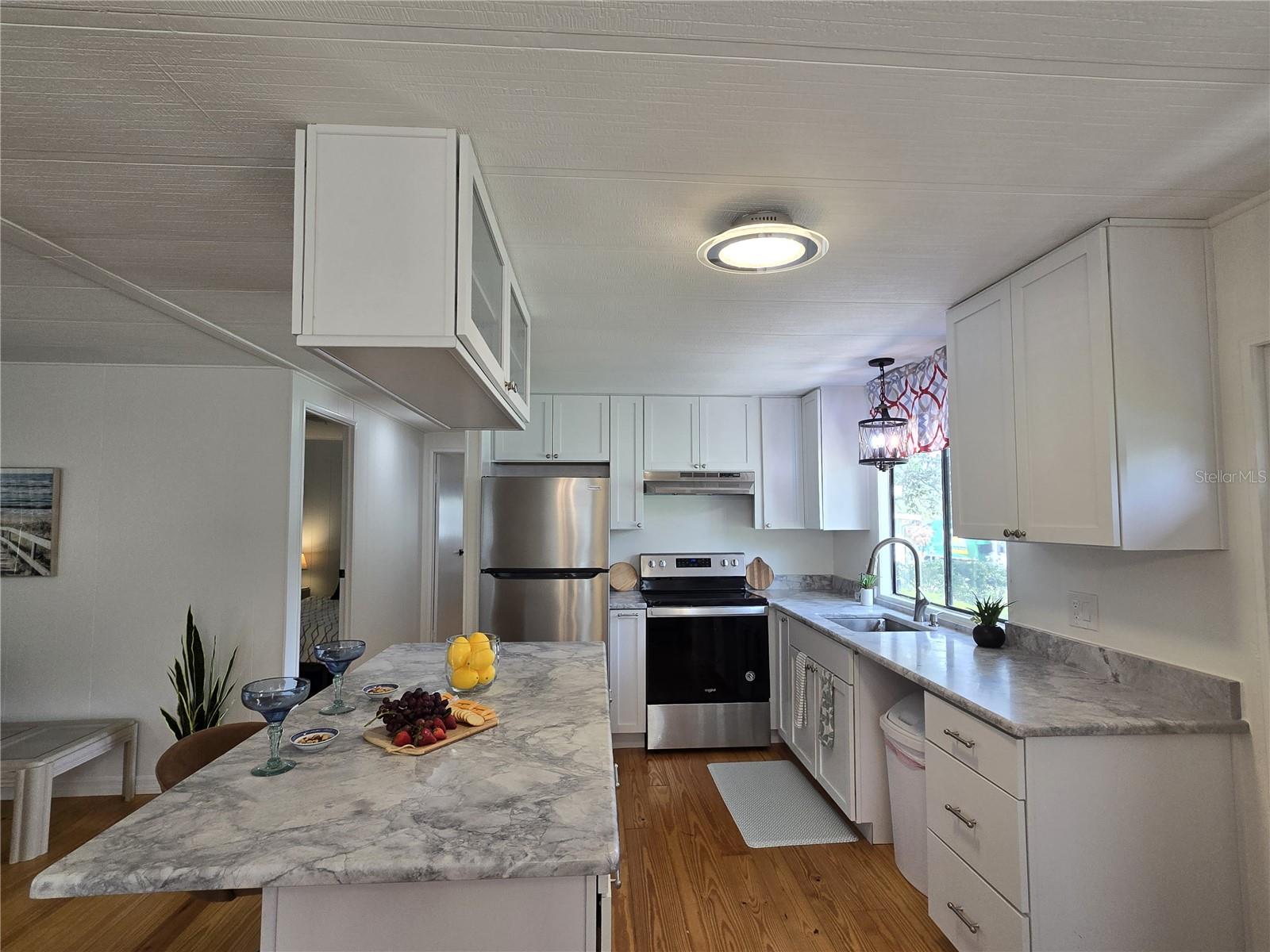 BANBURY VILLAGE CONDO - Residential