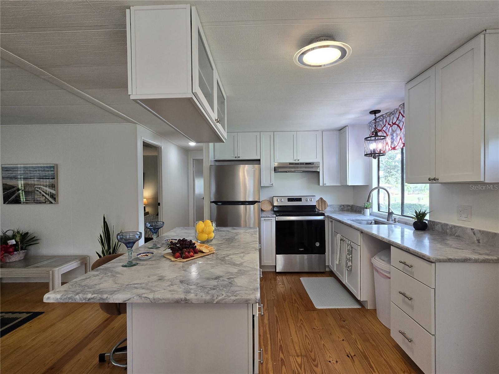 BANBURY VILLAGE CONDO - Residential