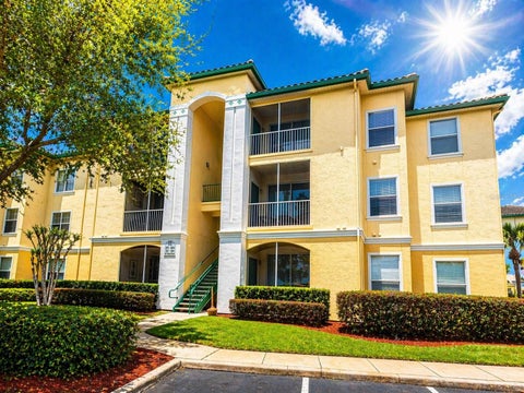 Photo of 8824 Dunes Ct #103, Kissimmee, FL 34747 (MLS # O6396954)