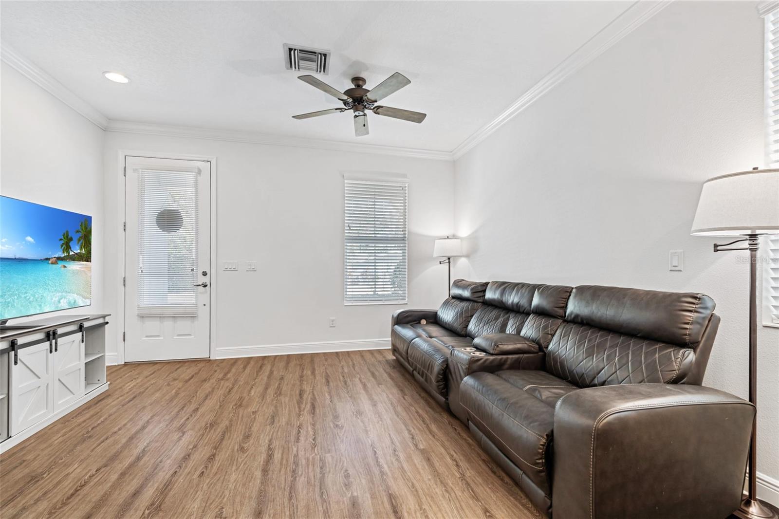 HAYES PARK VILLAGE - Residential