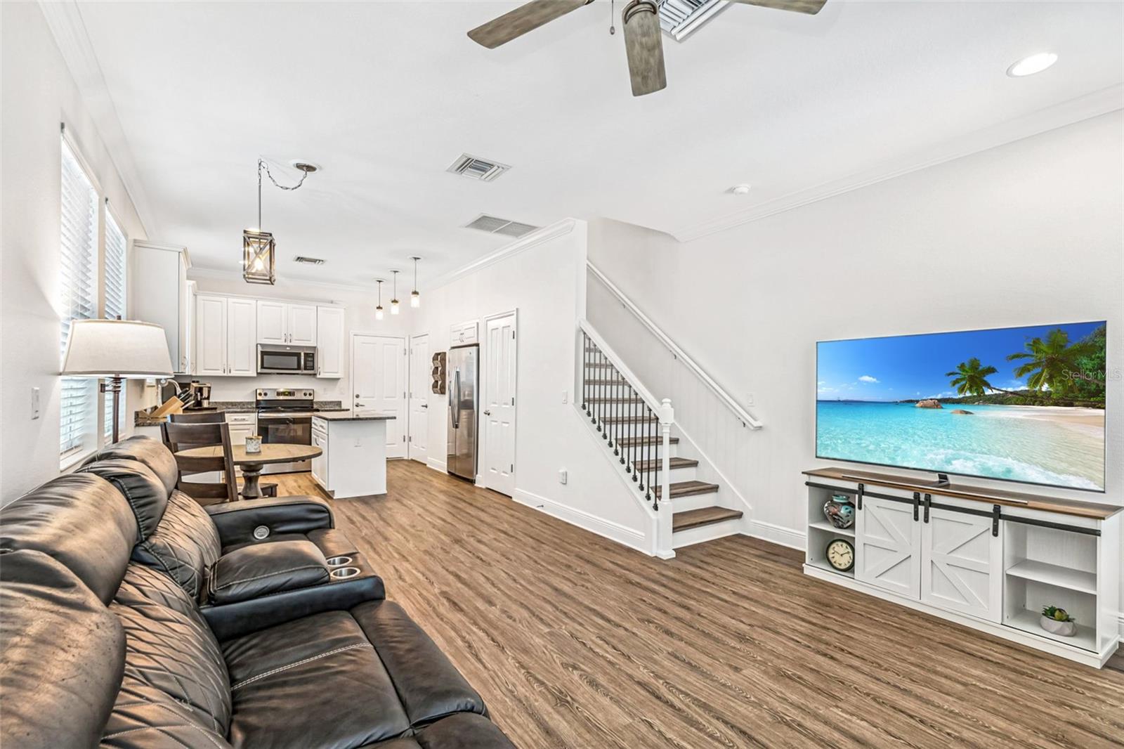 HAYES PARK VILLAGE - Residential