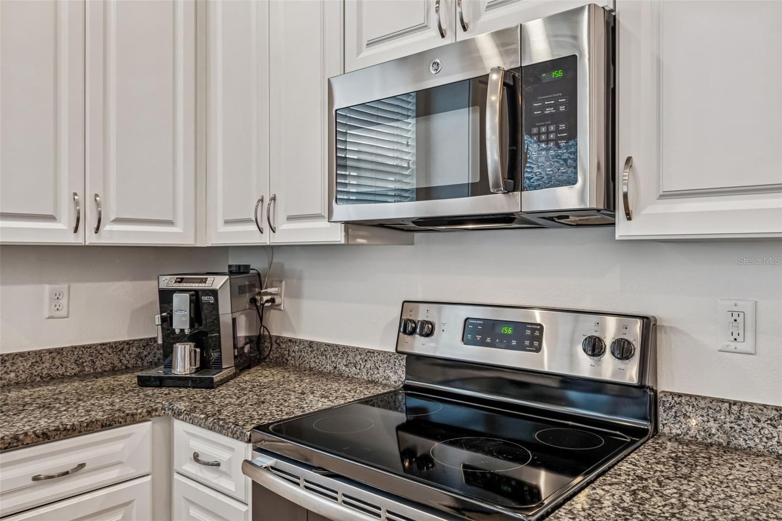 HAYES PARK VILLAGE - Residential