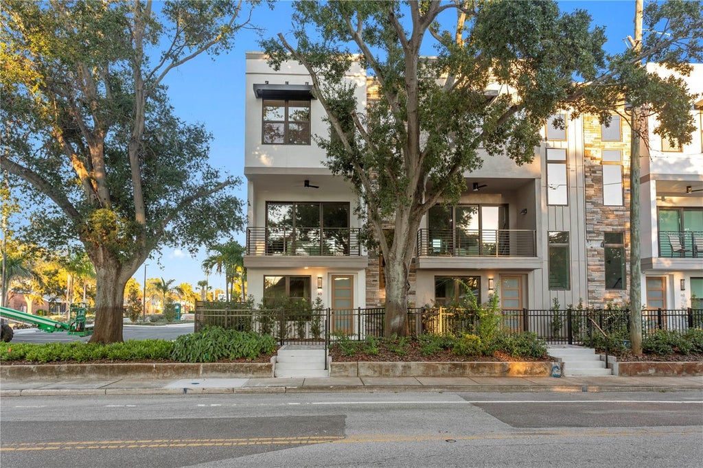 Photo of 40 64th Street S #1, St Petersburg, FL 33707 (MLS # TB8563044)