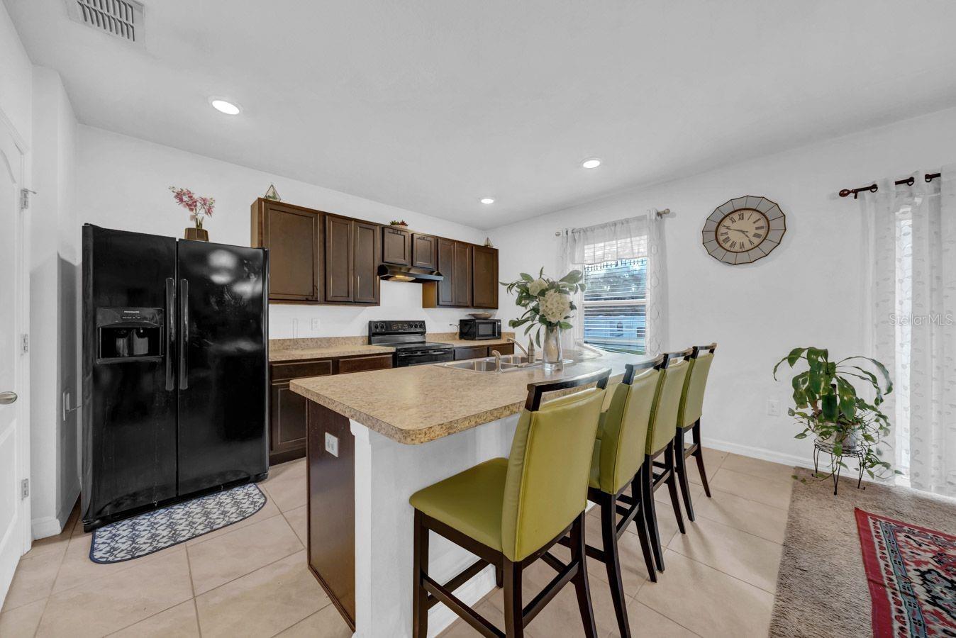 5557 ORO VALLEY ROAD