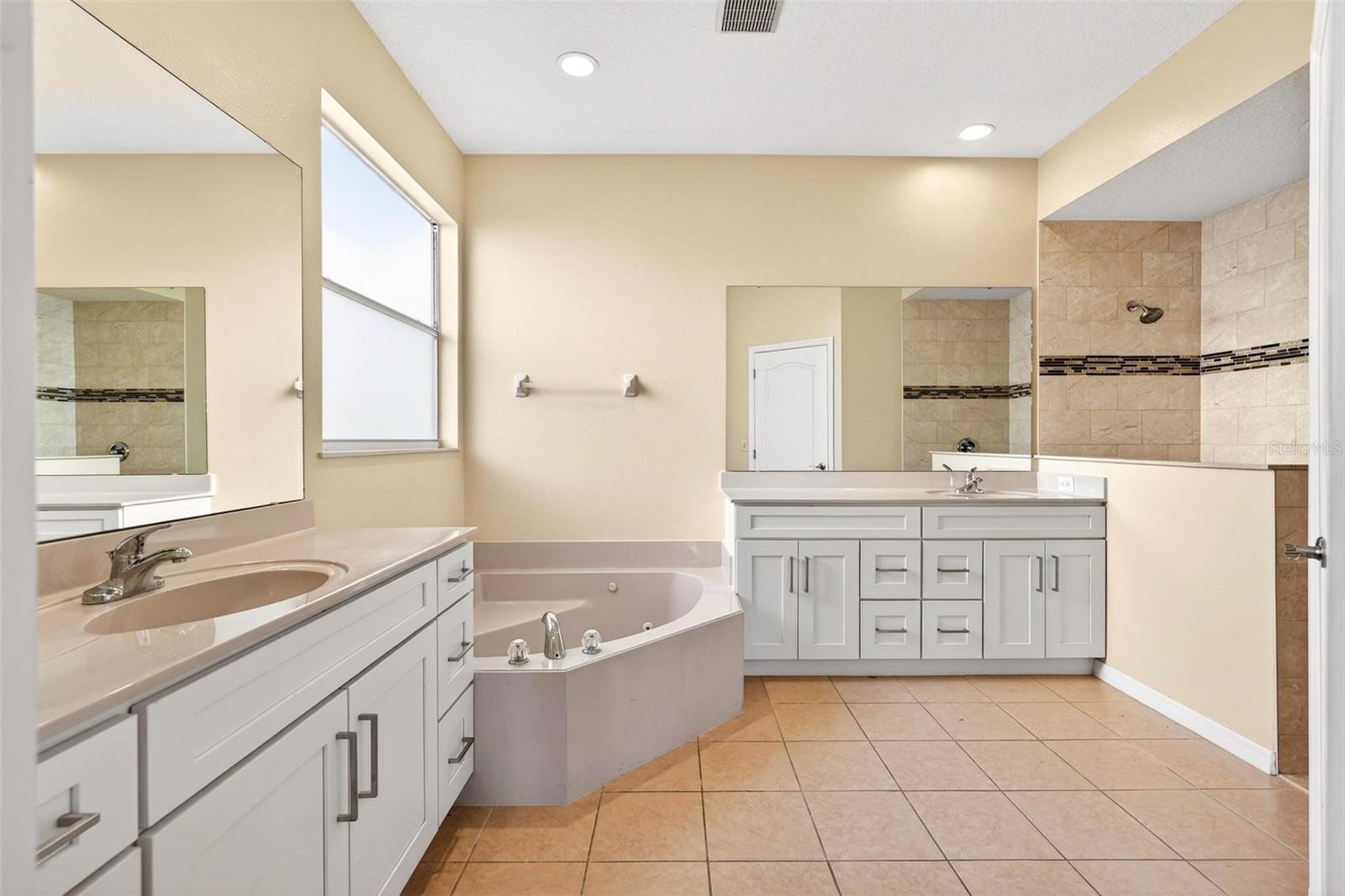 CYPRESS LAKES PCLS E & F - Residential