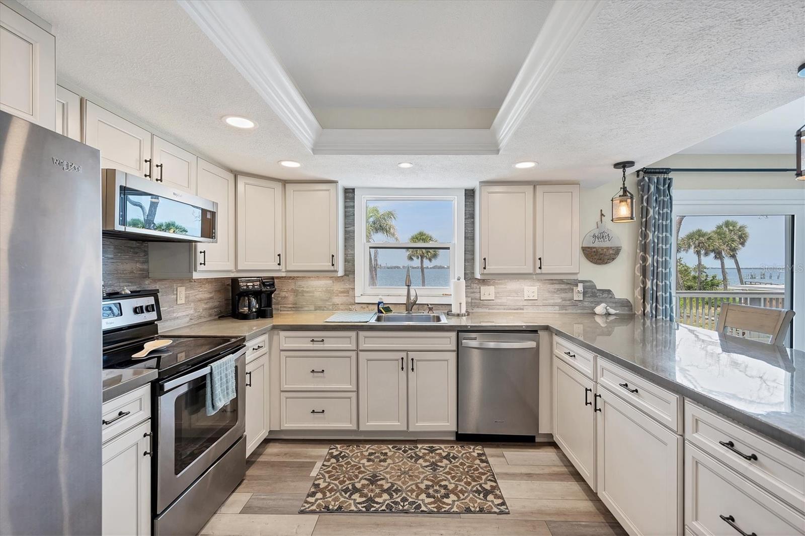 TYLER & DARLING ADD 01 - Residential Lease