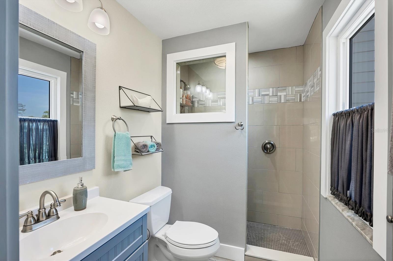 TYLER & DARLING ADD 01 - Residential Lease