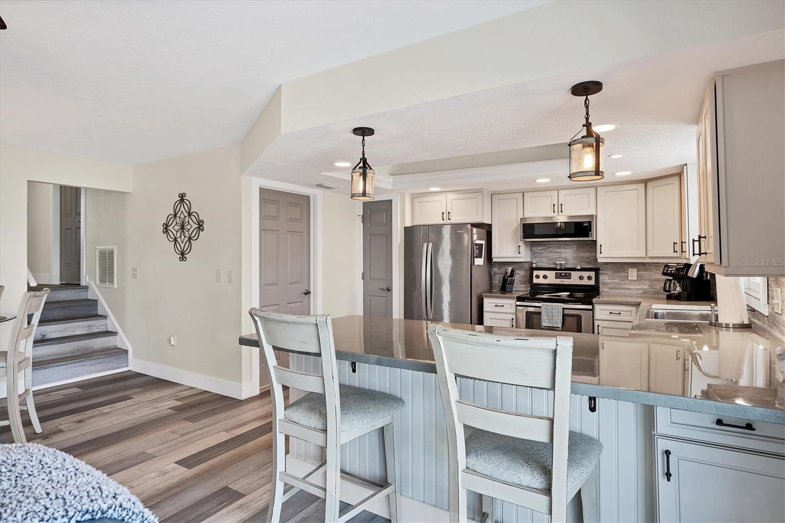 TYLER & DARLING ADD 01 - Residential Lease