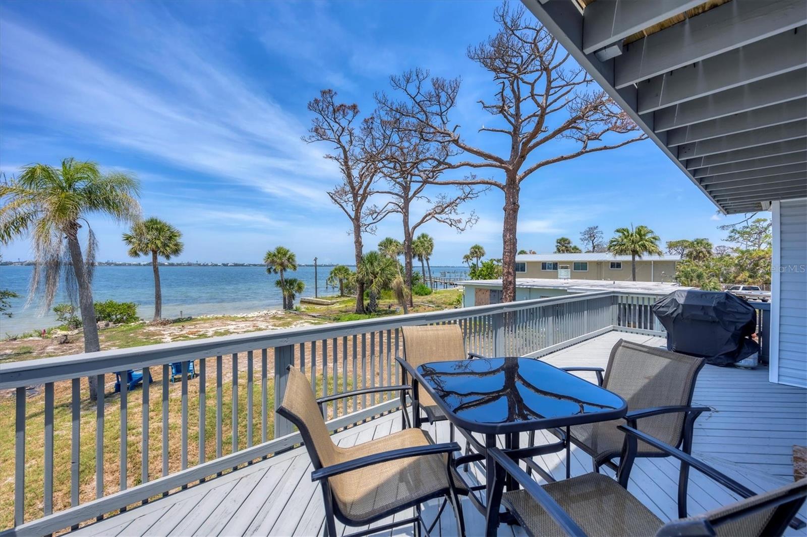 TYLER & DARLING ADD 01 - Residential Lease