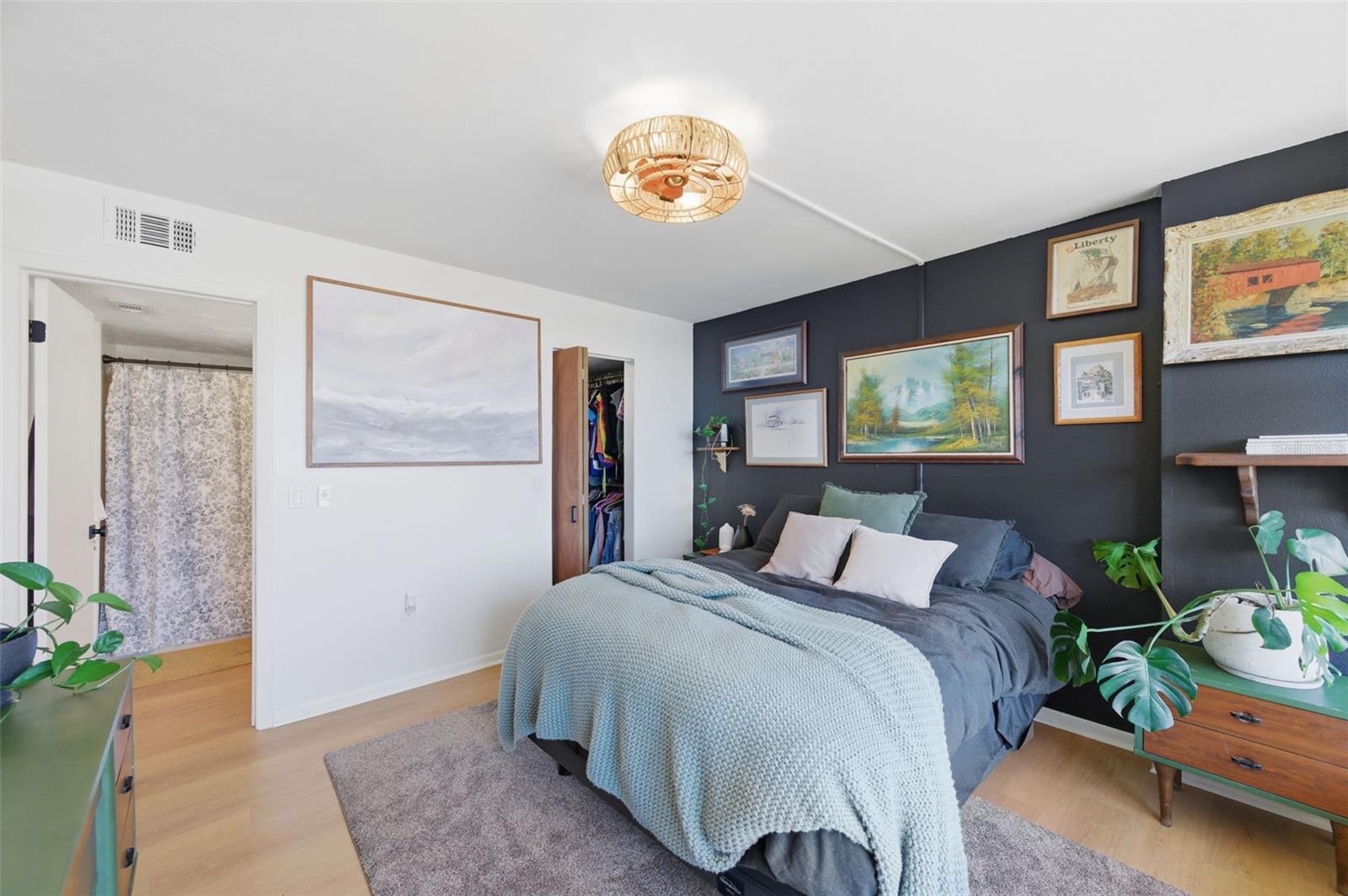 BAY MARINER THE CONDO - Residential