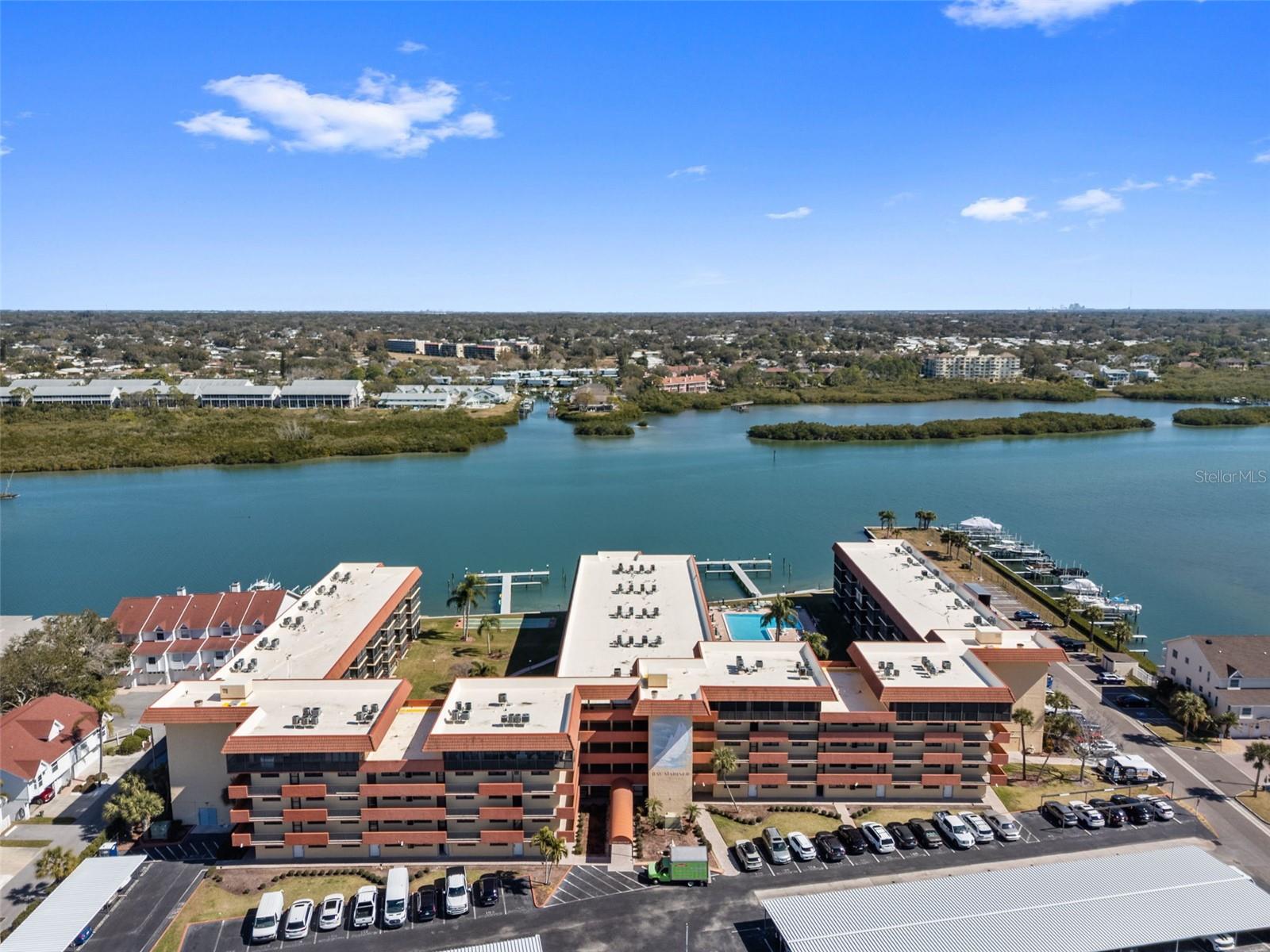 BAY MARINER THE CONDO - Residential