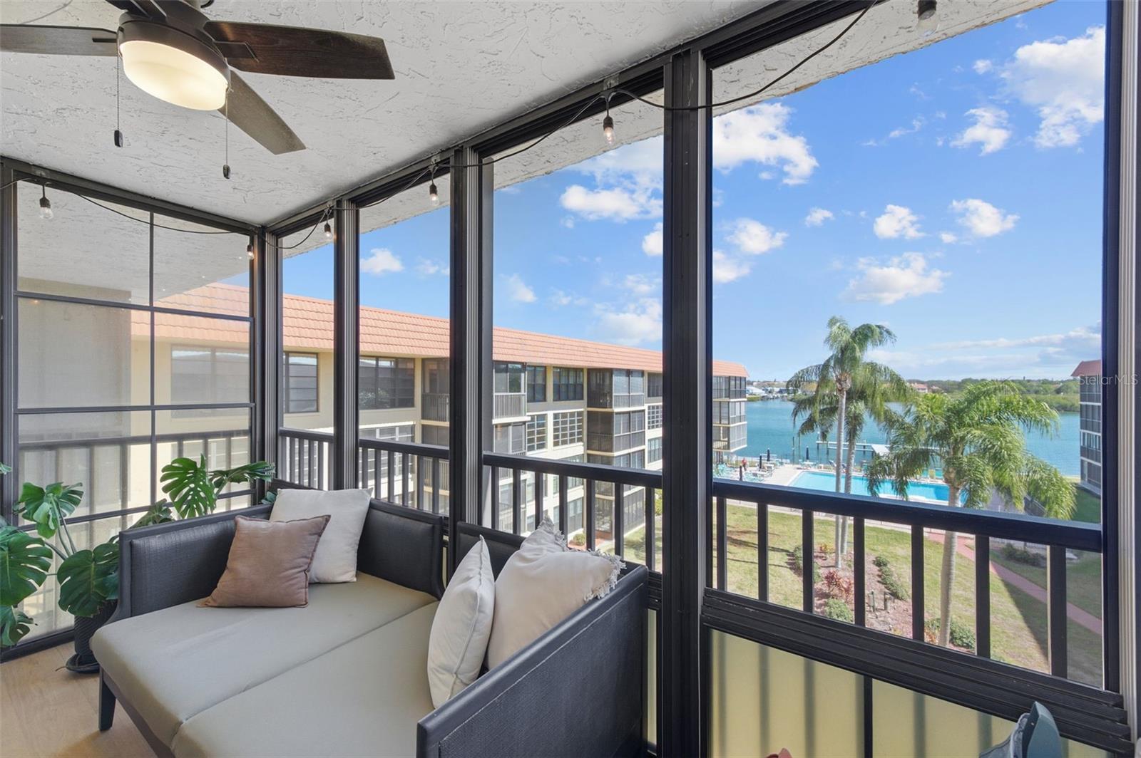 BAY MARINER THE CONDO - Residential