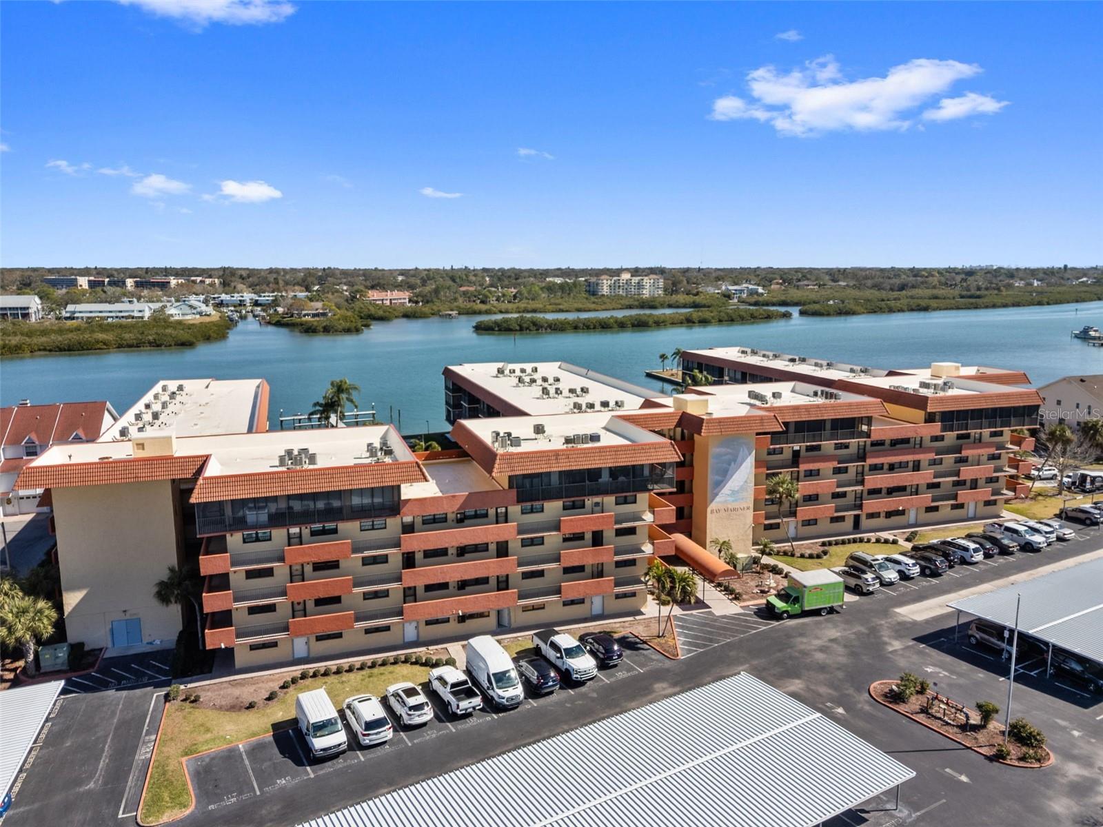 BAY MARINER THE CONDO - Residential