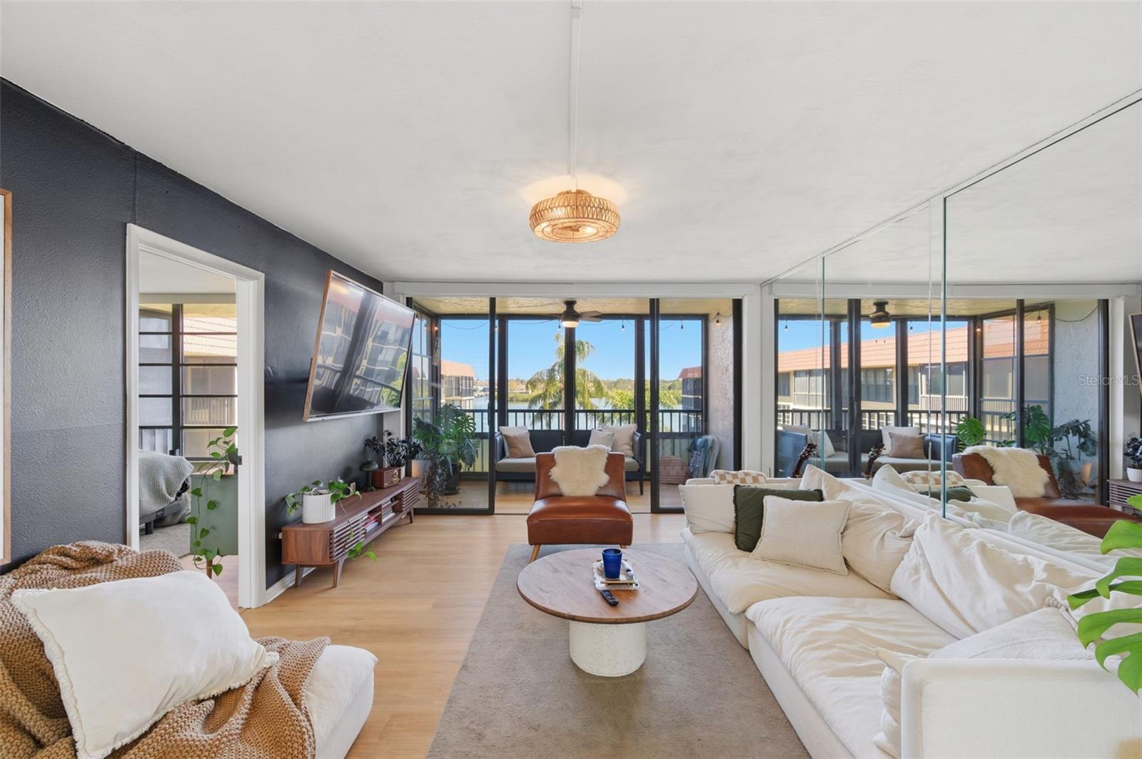 BAY MARINER THE CONDO - Residential