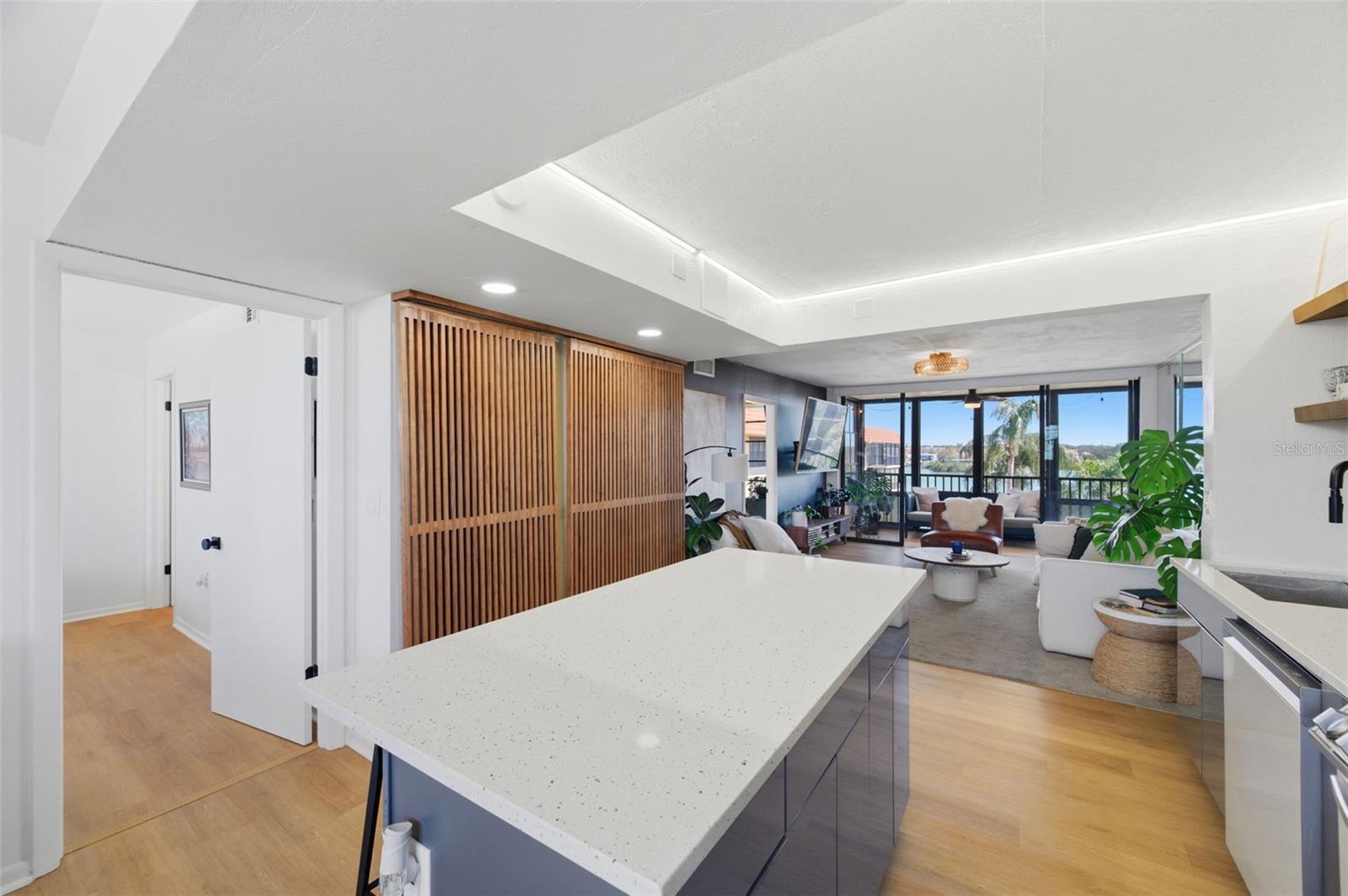 BAY MARINER THE CONDO - Residential