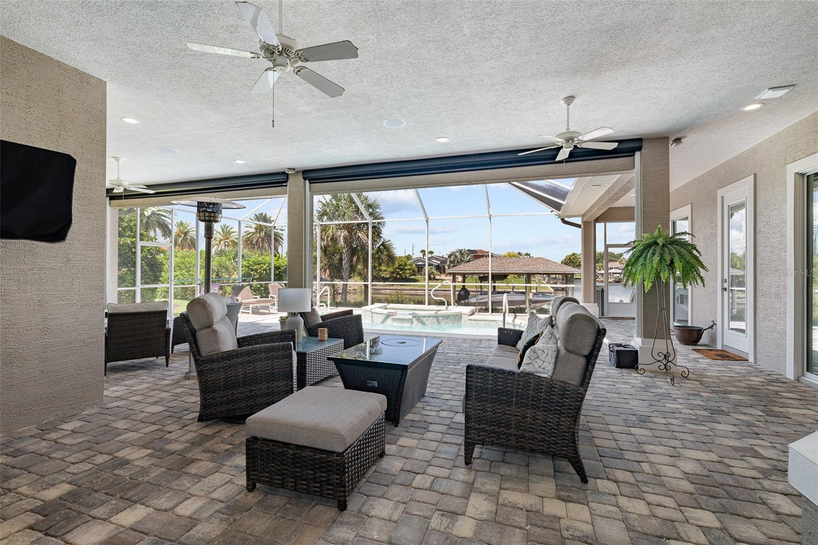 SANCTUARY SUB - Residential