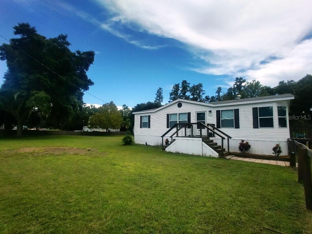 View POLK CITY, FL 33868 mobile home