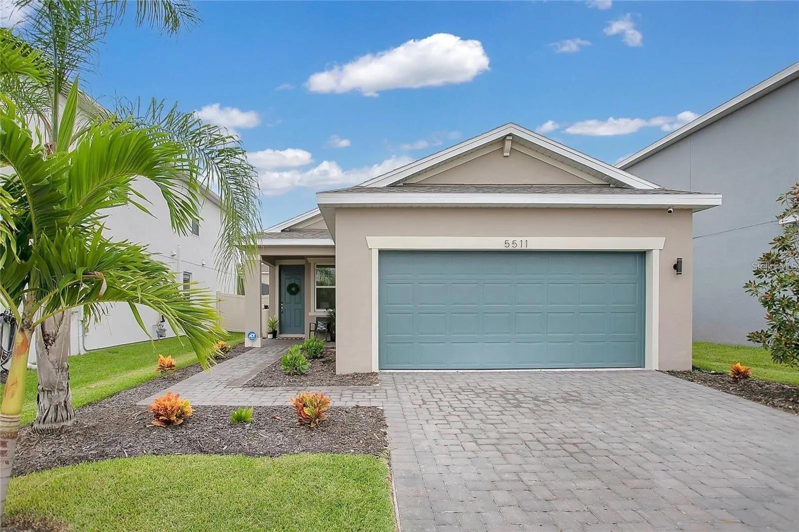 Welcome to your next home in the highly desirable community of Eaves Bend at Artisan Lakes in Palmetto! This spacious 4 bedroom, 2 bathroom home offers comfort, convenience, and style all in one.
Step inside to discover a bright open floor plan perfect for entertaining or relaxing with family. The kitchen is a chef’s dream, featuring a gas stove, new refrigerator, and plenty of counter space for meal prep. Enjoy the added convenience of an in-home washer and dryer and brand-new carpet in all the bedrooms for that fresh, cozy feel.Outside your front door, the Eaves Bend community offers resort-style living with amazing amenities including:A massive resort-style pool,A state-of-the-art fitness center,A beautiful dog park just steps away
This home truly has it all — space, upgrades, and access to one of the area's most sought-after communities.
Don’t miss your chance to rent this beautiful home!