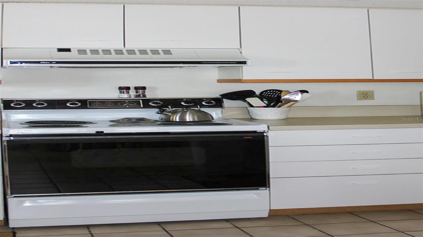 GULF & BAY CLUB BAYSIDE - Residential Lease