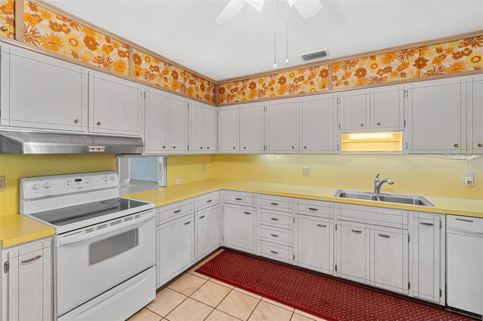 MILES PINES - Residential